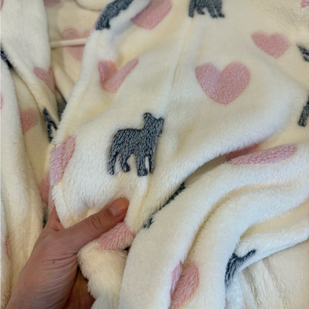 P.J. Salvage Pink Heart and Gray Dog Print Robe - Picture 3 of 3